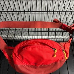 RuffWear Red Dog Waist Pack